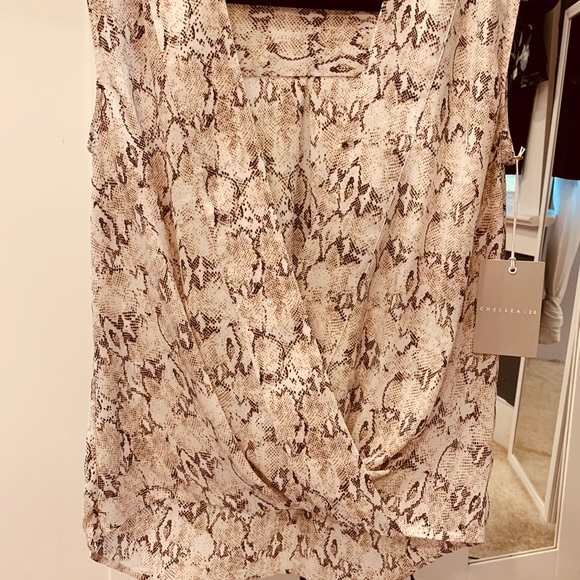 3 for $75 CHELSEA28-3 Drape Waist Tops. All Size.S - Picture 6 of 12